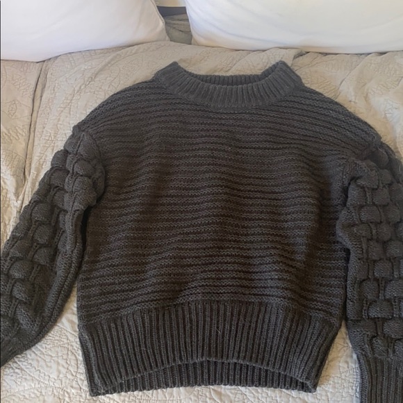 Grey knit sweater - Picture 1 of 2